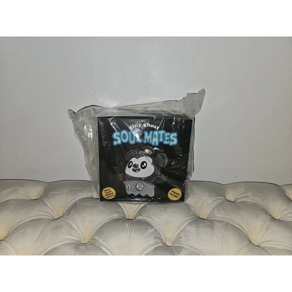 Tiny Ghost Soul Mates Water Vessel William Edition Vinyl‎ Figure Reis O'Brien
